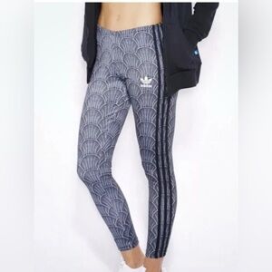 Adidas Trefoil Shell Printed Leggings Women’s Size Large